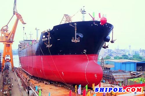 2008年，在3号船台建造的50500吨化学品/成品油船