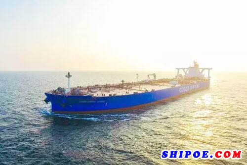 DE0045船船体总长333米、型深30米、设计航速15.5节，是新一代经济、节能、安全、环境友好型船舶