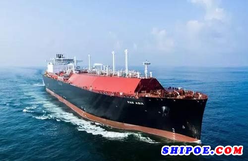 沪东中华又一次在全球新型17.4万立方米LNG运输船命名