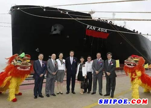 全球新型17.4万立方米LNG运输船“泛亚”号
