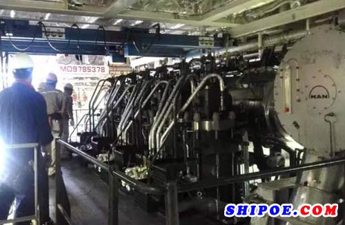 沪东中华造船13000吨重吊首制船完成主机动车