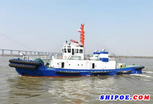 镇江船厂出厂两艘3824kW全回转拖船