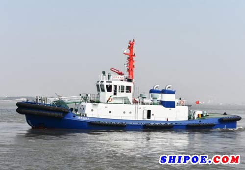 镇江船厂出厂两艘3824kW全回转拖船