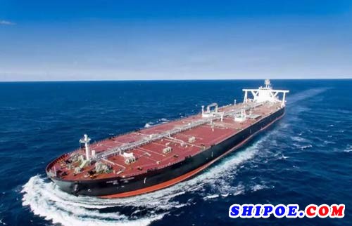 大连中远川崎30.8万吨原油轮DE042完成试航