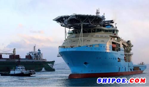 大连中远船务造深水海工作业船“马士基投入者”开航