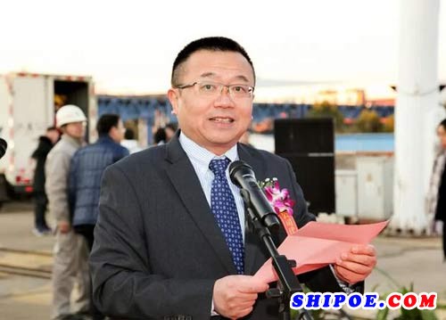 上海船厂总经理季峻主持仪式