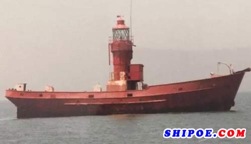 营口灯船，本名“牛庄灯船”，是清朝末年于我国东北区域服役的铆接钢制海船