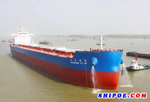 金陵船厂82000吨散货船顺利完成试航任务