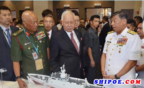 中船重工携海洋防务和陆海空天装备重装亮相第十六届马来西亚防务展