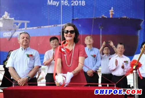 上海外高桥造船有限公司为中远海运集团旗下中国矿运有限公司承建的第二艘超大型40万吨矿砂船