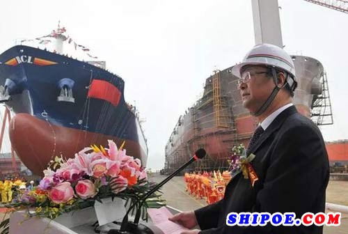 扬子江船业集团副总经理兼新扬子总经理吕坚炜先生致辞