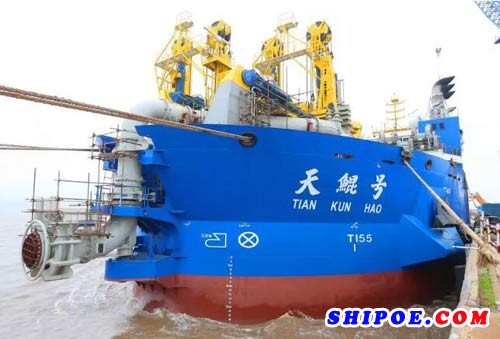 亚洲最大绞吸式挖泥船“天鲲号”即将出海试航