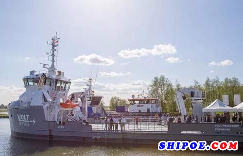 达门展出创新的UV 4312渔场支援船