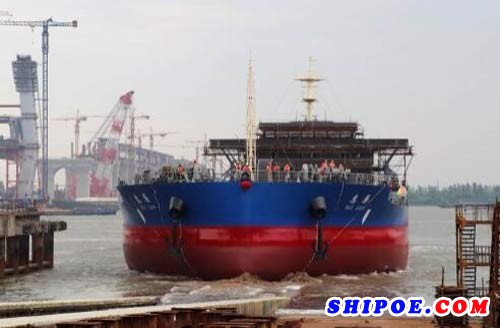 长航集团江东船厂有限公司（以下简称江东船厂）为舟山冠全海运有限公司建造的厂编JD9800T-10#散货船顺利下水