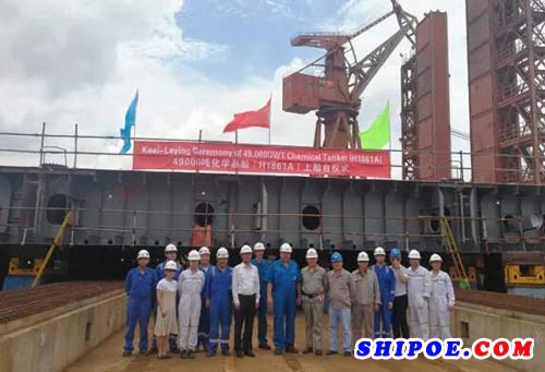 沪东中华造船49000吨化学品船系列船建造全线推进