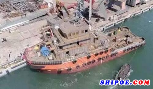 连云港港自主建造首艘拖轮顺利下水
