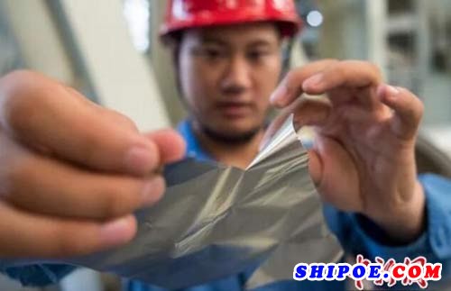 中国最薄不锈钢问世：厚度仅0.02毫米