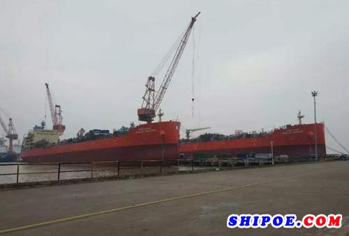 南通中远克莱芬成功签订新扬子造船厂39000T系列船特涂工程