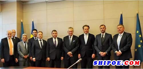 达门集团董事长与罗马尼亚经济部长举行会晤