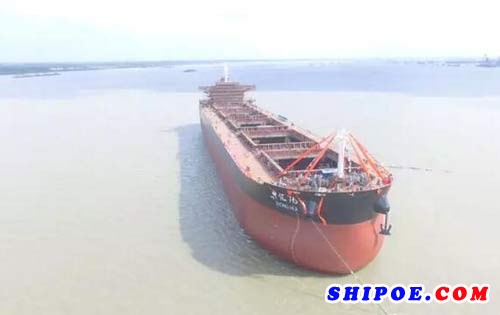 芜湖造船一艘64000吨散货船完成上水