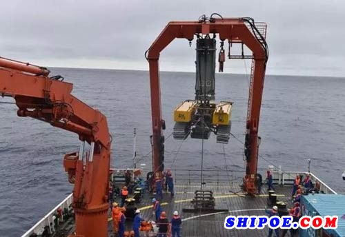 我国自主研发500米级海底集矿车完成首次海试
