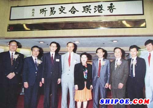 广州广船国际股份有限公司成立，同年公司成功在香港和上海两地挂牌上市，成为首家杀入股市的造船企业。