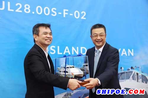 江龙船艇为“一带一路”东南亚国家交付高性能船艇
