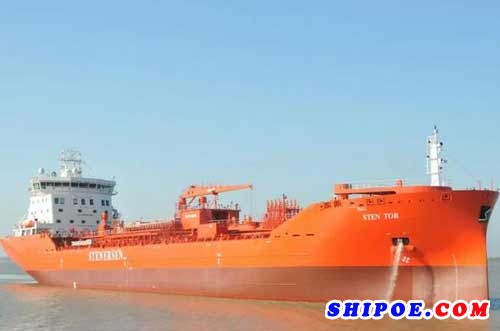 口岸船舶交付第二艘17500吨化学品船