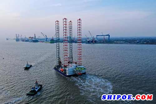 启东中远海运海工N715多功能海上风场支持平台项目完成试航