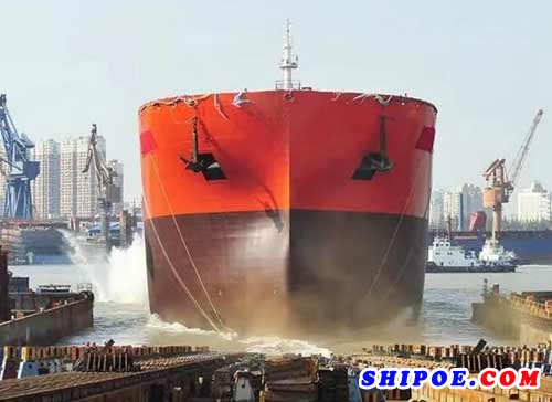 世界先进49000吨双相不锈钢化学品船首制船顺利下水