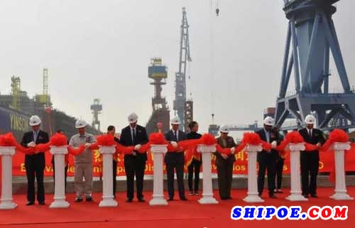 上海华润大东船务工程22000吨举力浮船坞