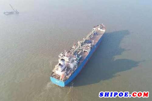 全球首制45000m3 LNT A-Box LNG运输船出海试航