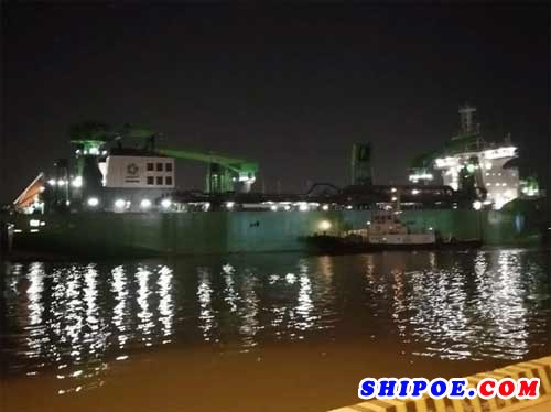 广东中远海运重工首制15000立方米耙吸式挖泥船顺利完成空船测量/倾斜试验