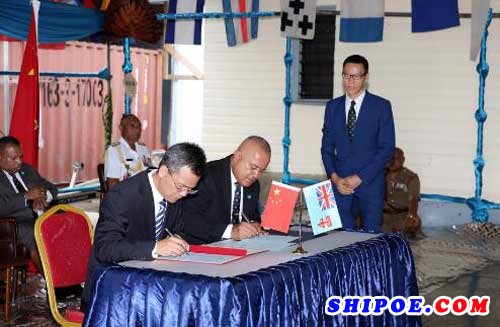 中国援助斐济水文测量船交接仪式隆重举行