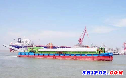 广船国际为全球首艘千吨级纯电动船举行交船签字仪式