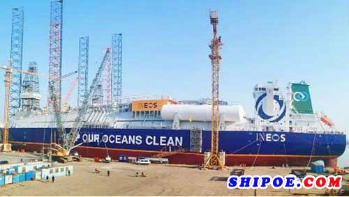  85000立方米超大型乙烷乙烯运输船总长231.6米，宽36.6米，采用了当今世界上重量最大