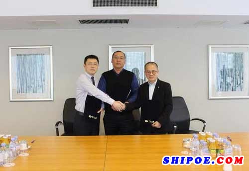 韩通为Nisshin建造的第一艘82000吨散货船签字交付