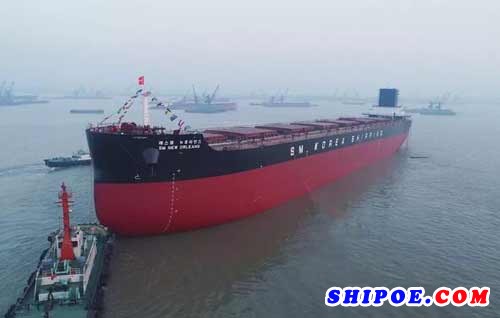 中船澄西8.2万吨散货船是中船澄西2019年建造下水的首艘新造船