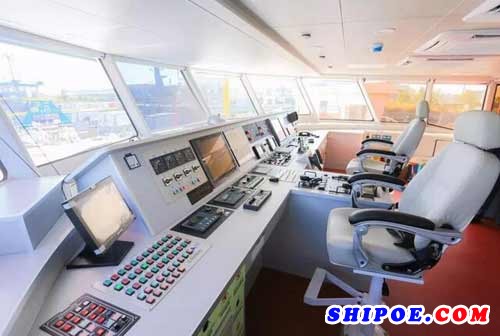 澳龙船艇交付399客位全铝合金双体高速客船，服务海南旅游
