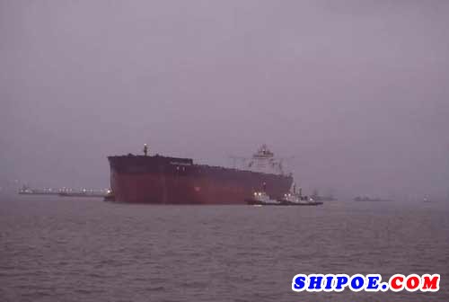 外高桥造船为招商船东建造的第四艘40万吨矿砂船顺利返航