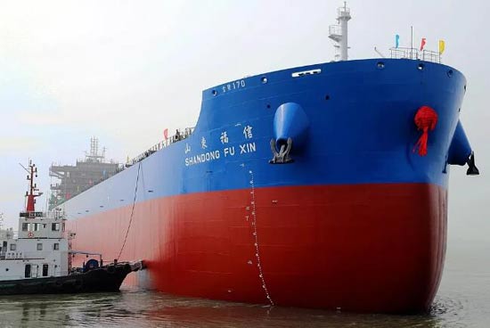 金陵船厂为新诚航运建造第10艘82000吨散货船出坞