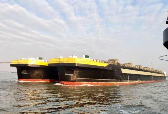 中航鼎衡交付2艘110M不锈钢化学品船