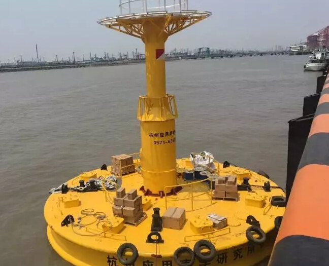 杭州瑞利自主研发十米大型浮标顺利下水