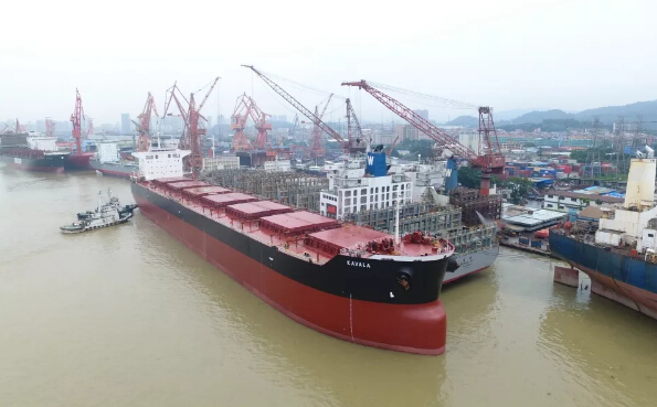 广东中远海运重工修船再战26船同期在厂生产高峰