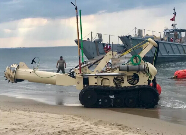 USACE测试迷你机器人潜水挖泥船