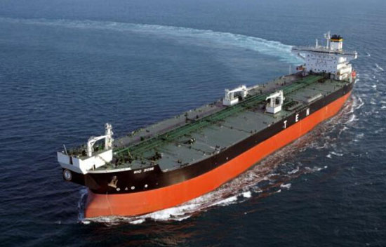 一艘油轮在海峡内被扣押，原计划前往中东，美：已触发制裁条款