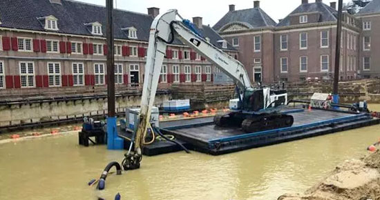 达门DOP潜水挖泥疏浚泵应用于荷兰HET LOO王宫的疏浚工程