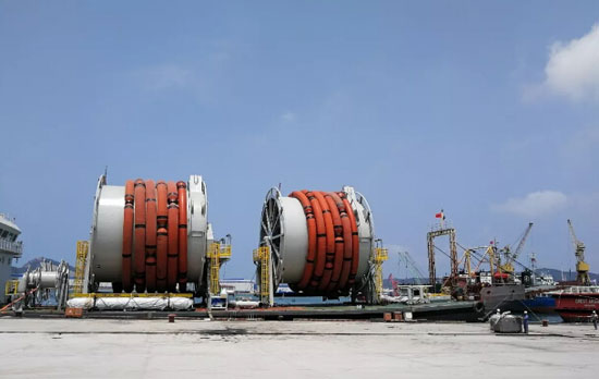 大船集团船业公司成功交付MV30-FPSO艏艉卸载系统