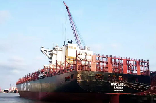 上海中远海运重工精修“安卓”轮获船东赞扬