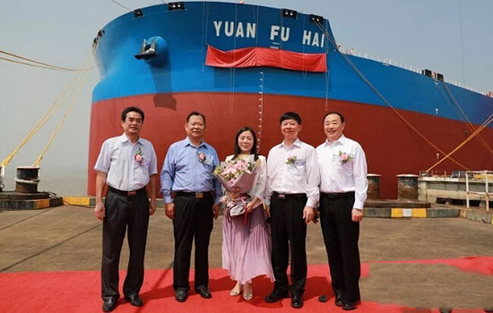扬州中远海运重工交付的40万吨矿砂船获客户点赞